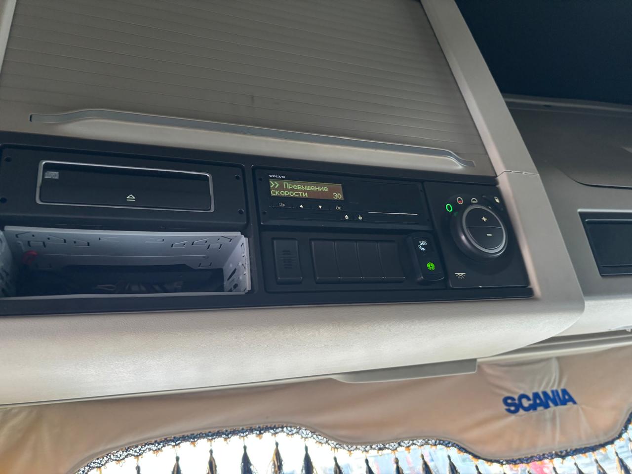 Volvo FH 4x2 Седельный тягач 2021 г. - фото 11