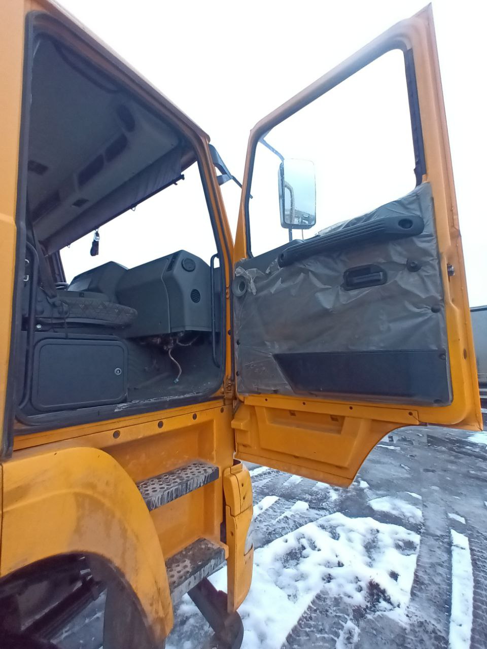 TIGARBO 6936* на шасси МАЗ 6516 8x4 Автобетоносмеситель 2021 г. - фото 6