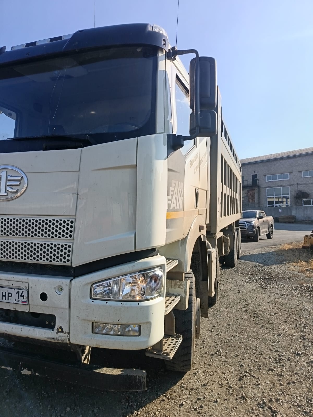 FAW J6 8x4 Самосвал 2024 г. - фото 3