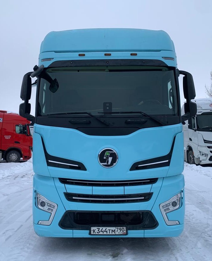 Shacman (Shaanxi) SX* 4x2 Седельный тягач 2023 г.