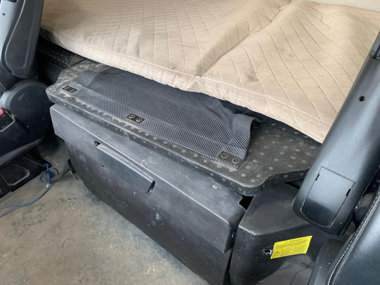 Shacman (Shaanxi) SX* 4x2 Седельный тягач 2023 г. - фото 16