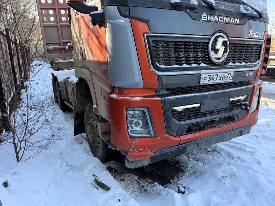 Shacman (Shaanxi) SX* 6x6 Седельный тягач 2023 г. - фото 3
