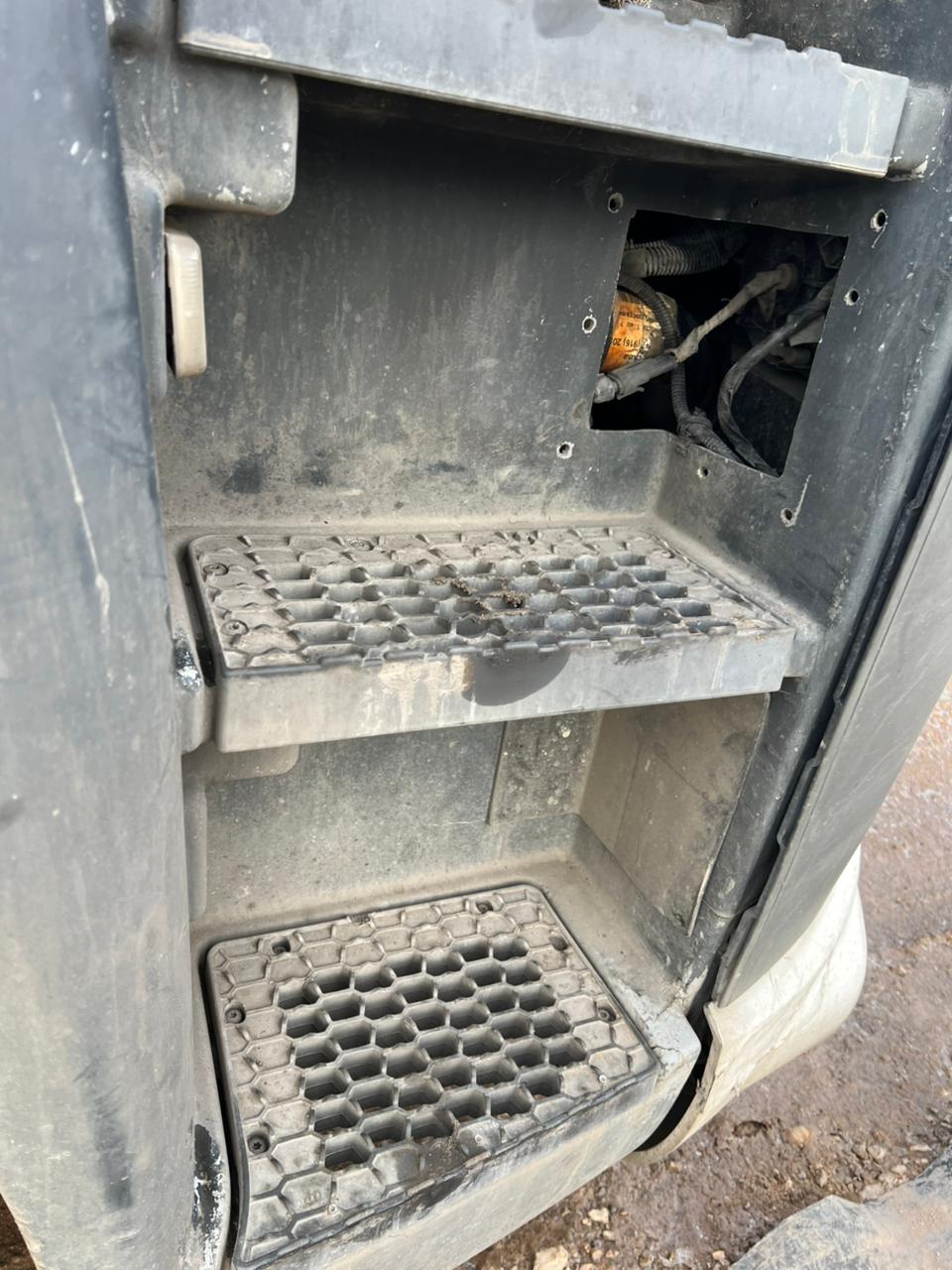 Ford Cargo 4x2 Седельный тягач 2019 г. - фото 14