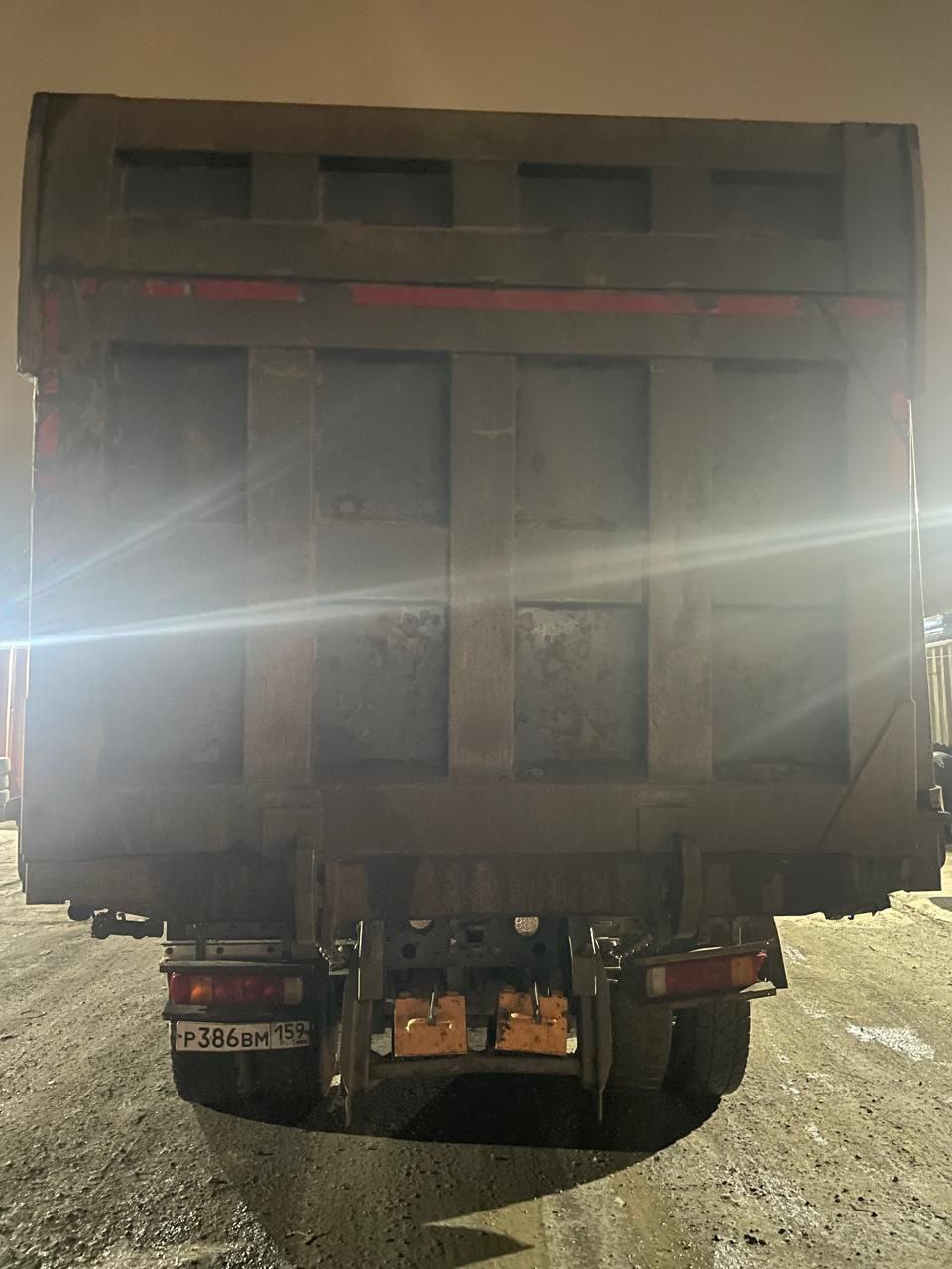 Howo ZZ* 8x4 Самосвал 2022 г. - фото 4