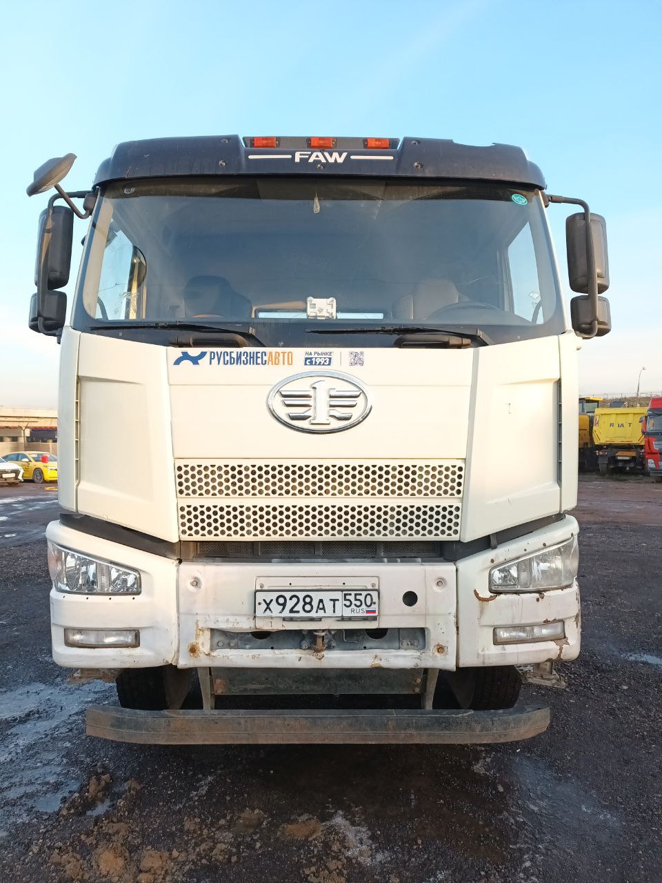 FAW J6 6x4 Мультилифт 2023 г.