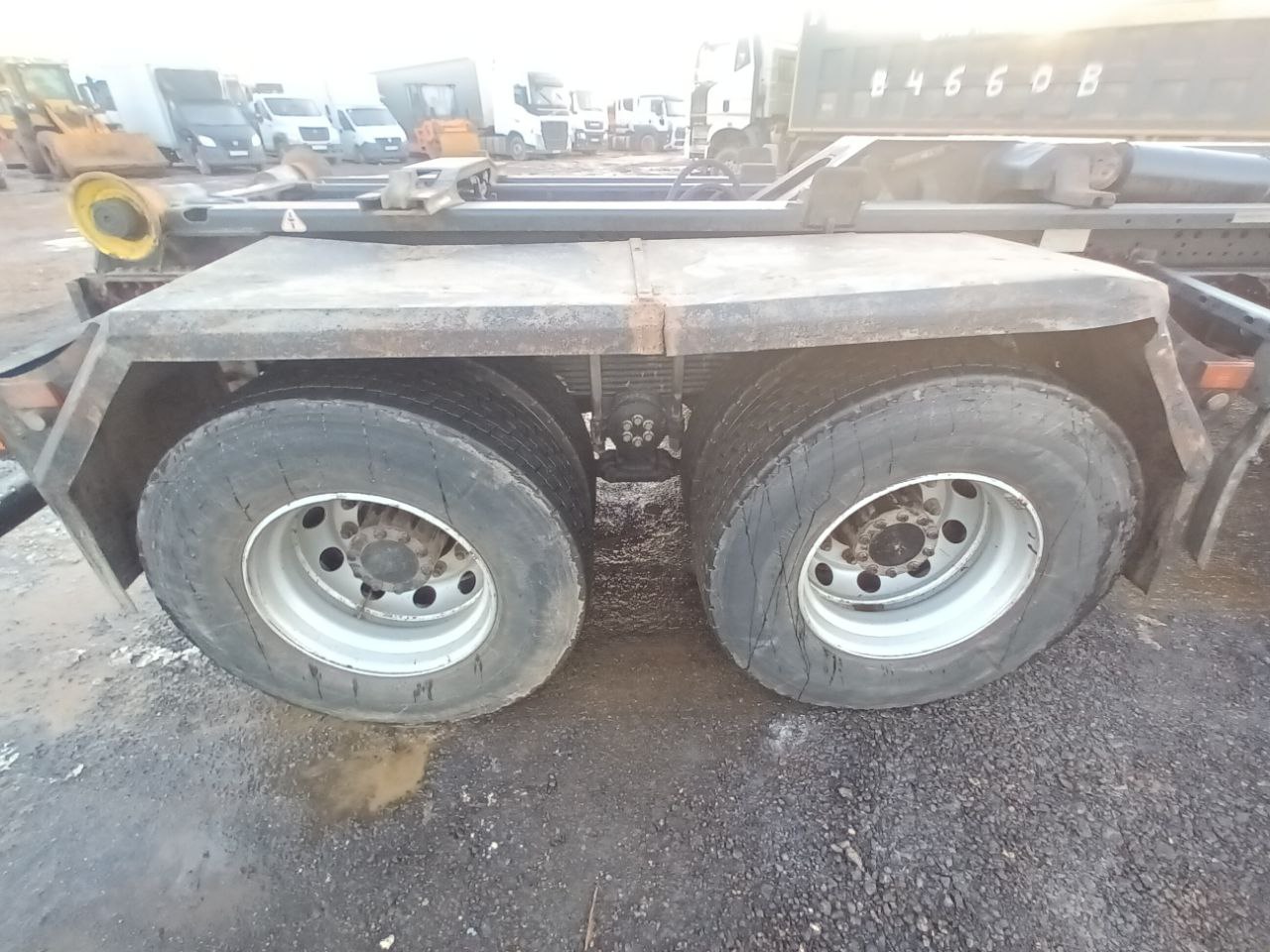 FAW J6 6x4 Мультилифт 2023 г. - фото 9