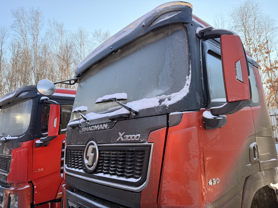 Shacman (Shaanxi) SX* 6x6 Седельный тягач 2023 г. - фото 2