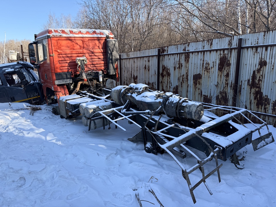 Shacman (Shaanxi) SX* 6x6 Седельный тягач 2023 г. - фото 3