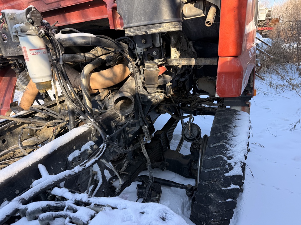 Shacman (Shaanxi) SX* 6x6 Седельный тягач 2023 г. - фото 6