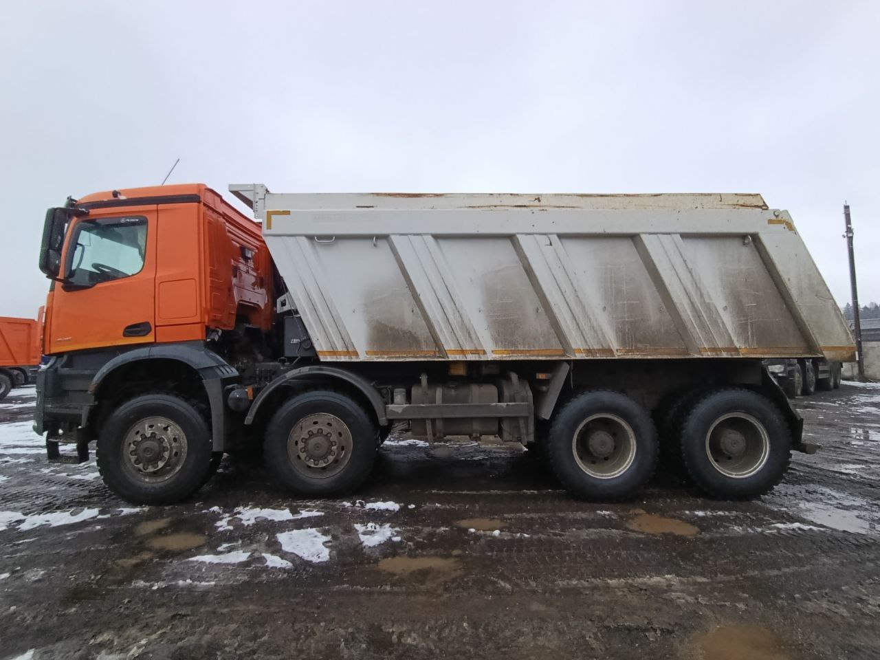 Mercedes-Benz Arocs 8x8 Самосвал 2021 г. - фото 5