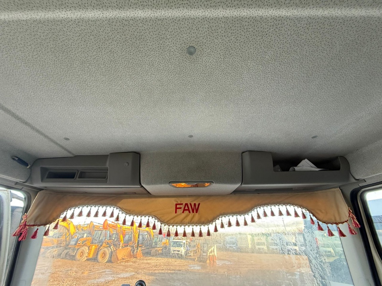 FAW J6 8x4 Самосвал 2023 г. - фото 11