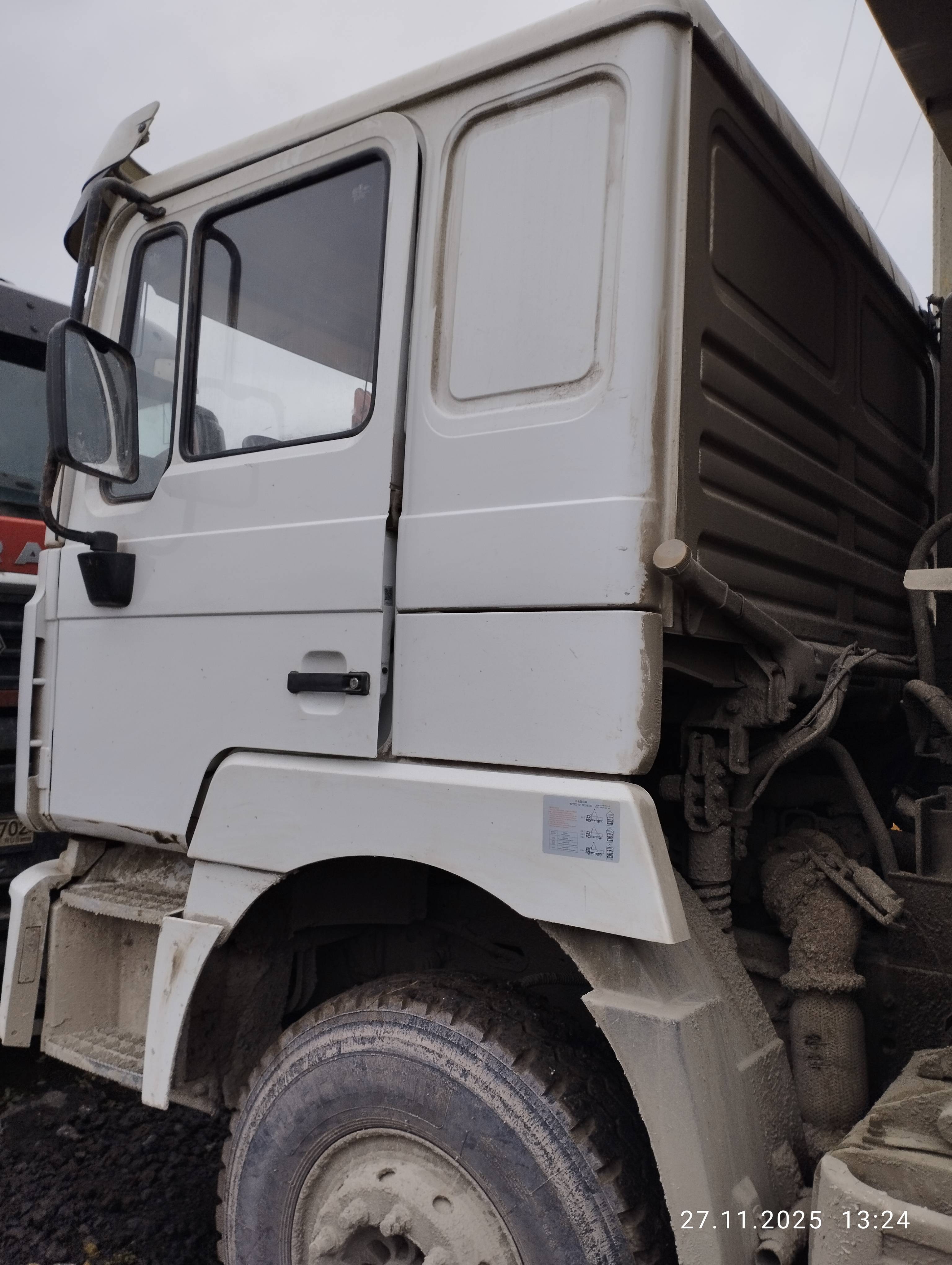 Shacman (Shaanxi) SX* 6x4 Самосвал 2022 г. - фото 5