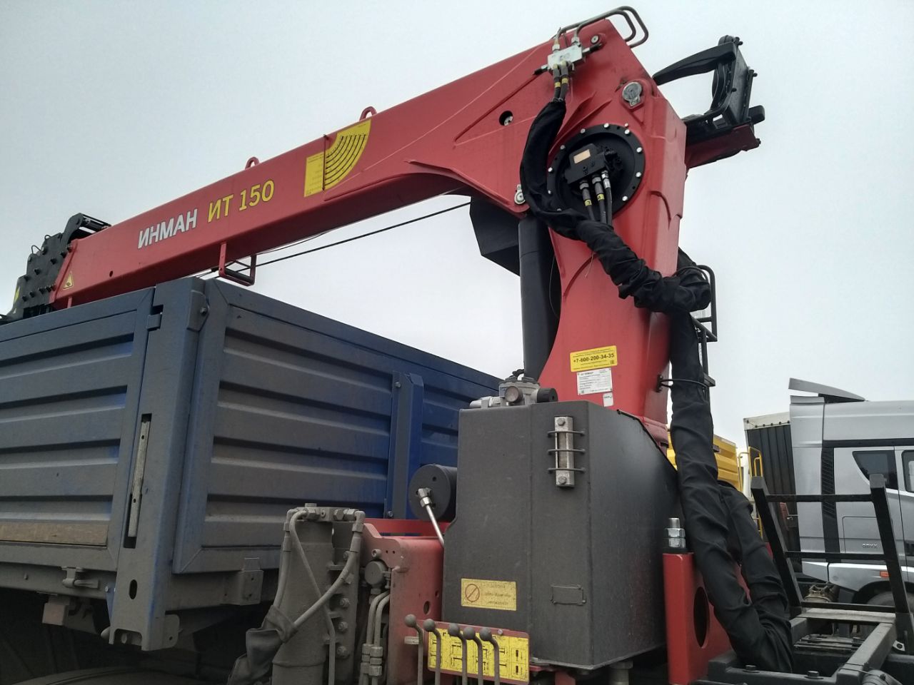 КамАЗ 43118 6x6 Бортовой с КМУ 2024 г. - фото 8