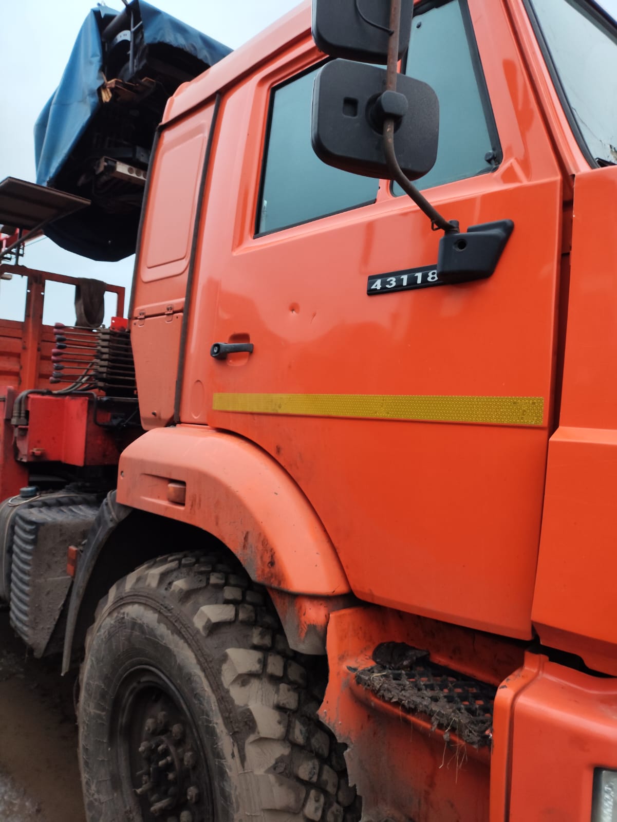 КамАЗ 43118 6x6 Бортовой с КМУ 2022 г. - фото 3