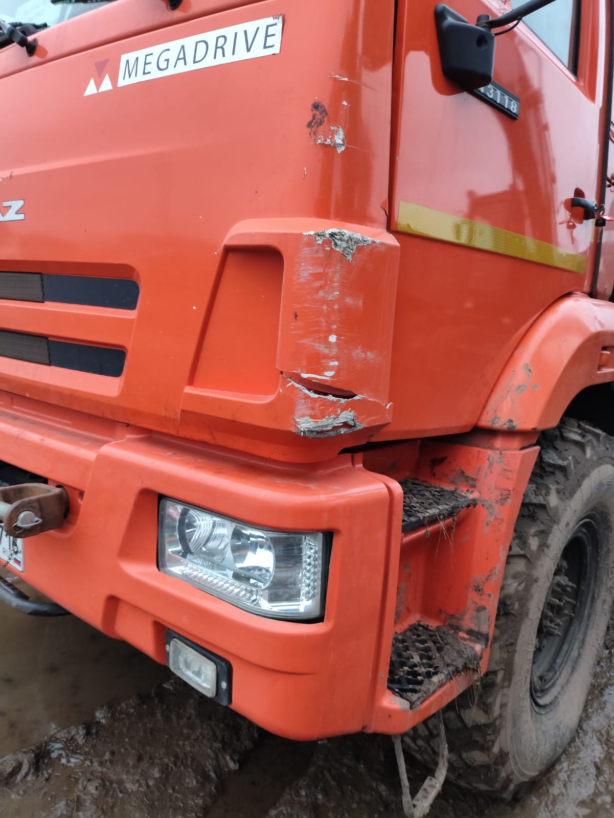 КамАЗ 43118 6x6 Бортовой с КМУ 2022 г. - фото 4