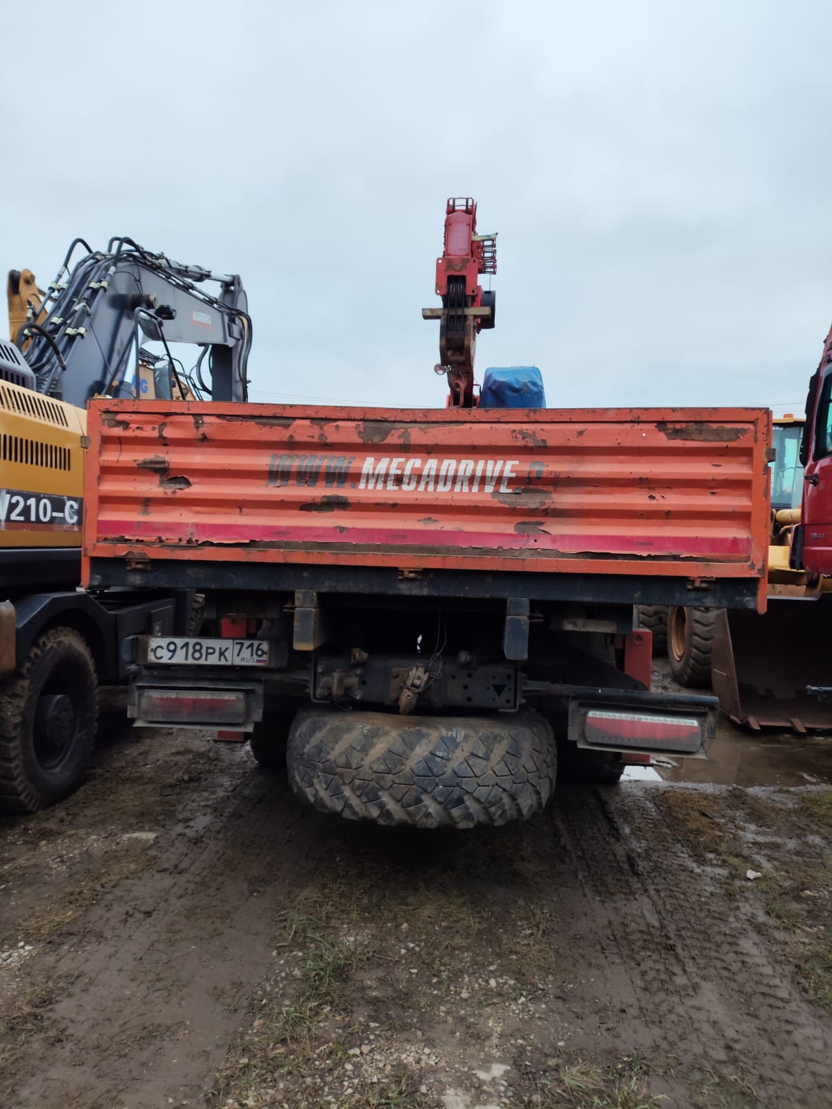 КамАЗ 43118 6x6 Бортовой с КМУ 2022 г. - фото 9