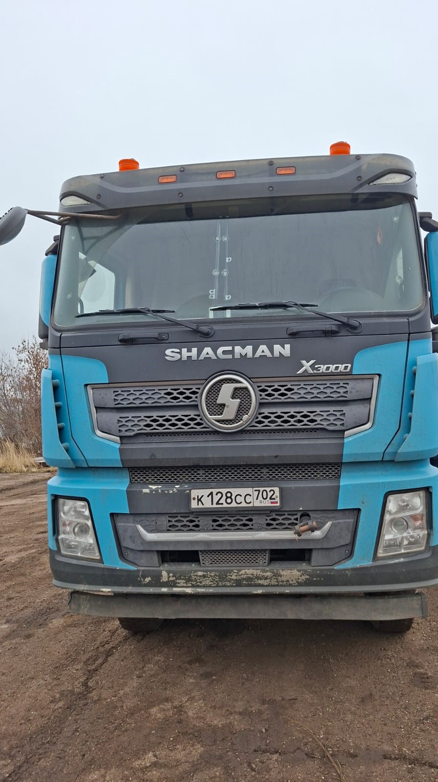 Shacman (Shaanxi) SX* 6x6 Седельный тягач 2023 г.
