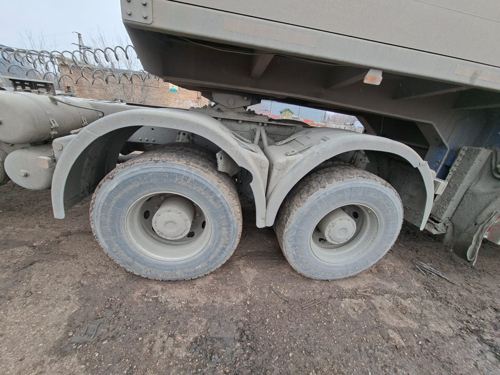 Shacman (Shaanxi) SX* 6x6 Седельный тягач 2023 г. - фото 11