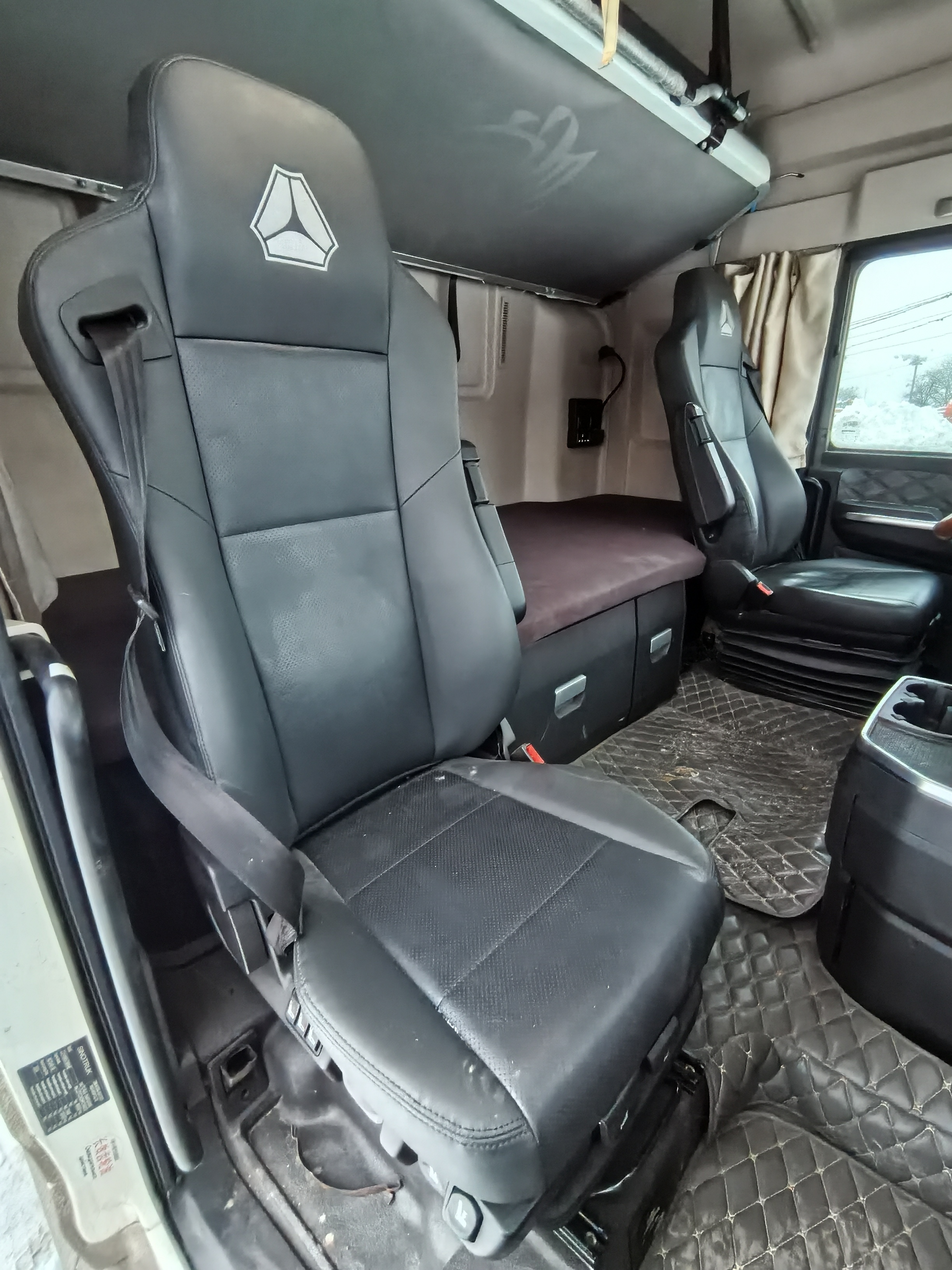 SITRAK C7H MAX 4x2 Седельный тягач 2024 г. - фото 13