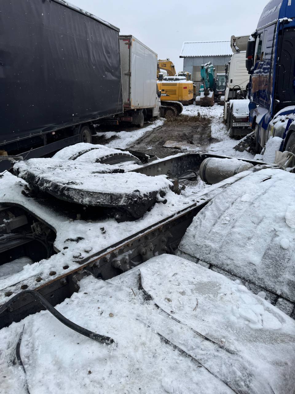 Shacman (Shaanxi) SX* 4x2 Седельный тягач 2023 г. - фото 15