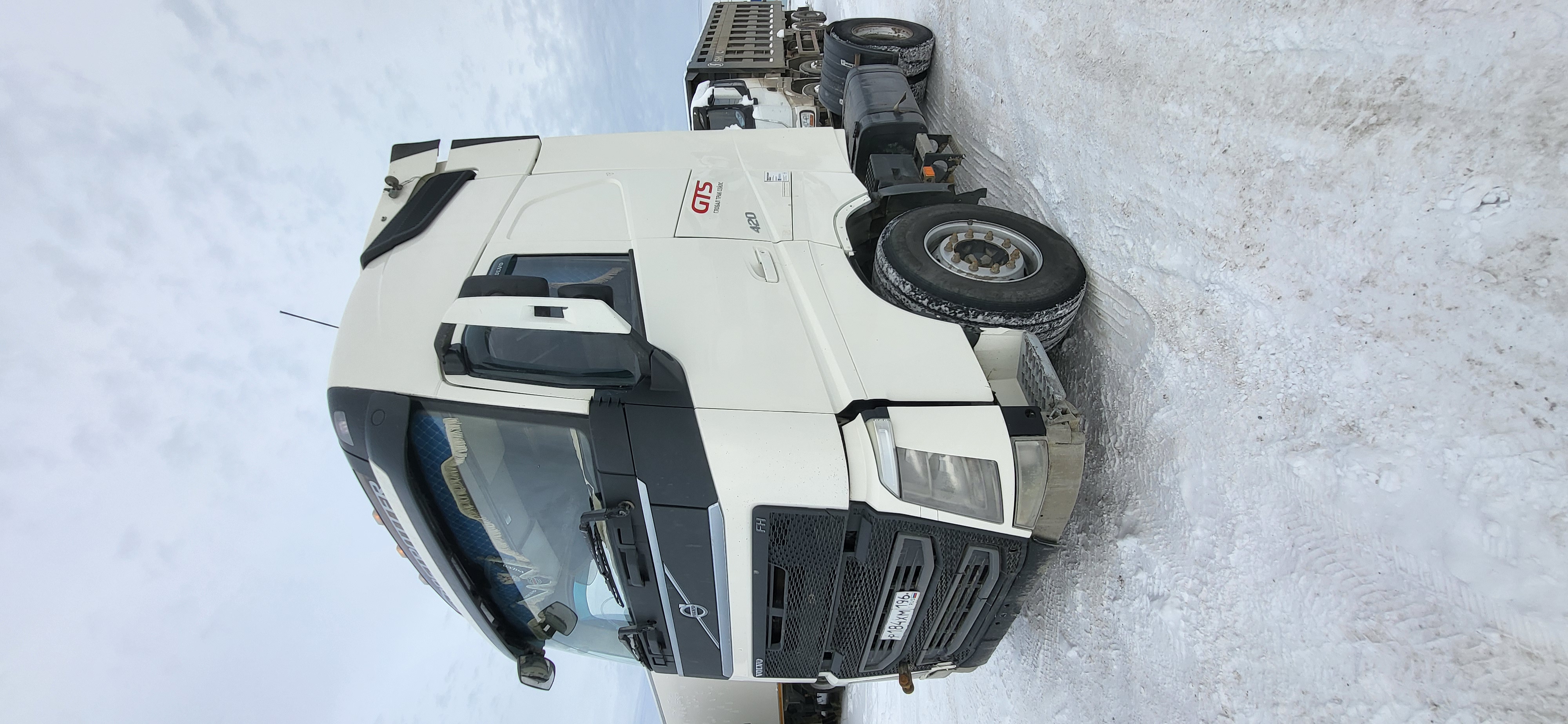 Volvo FH 4x2 Седельный тягач 2017 г. - фото 3