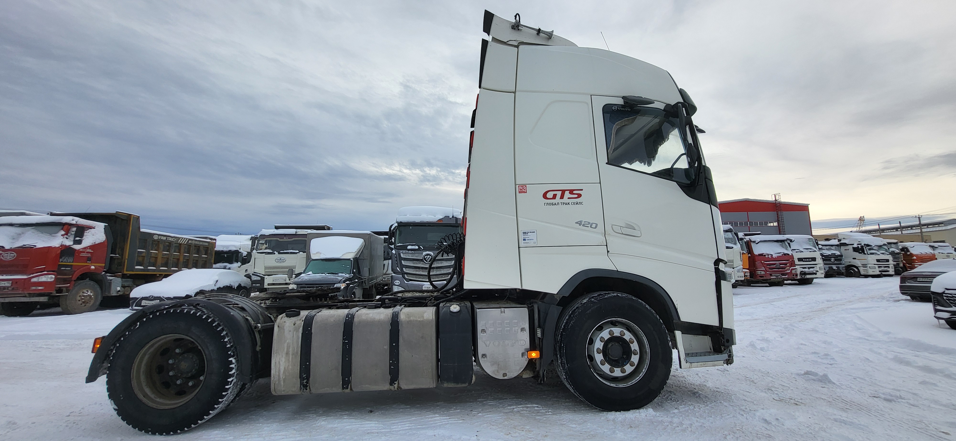 Volvo FH 4x2 Седельный тягач 2017 г. - фото 6