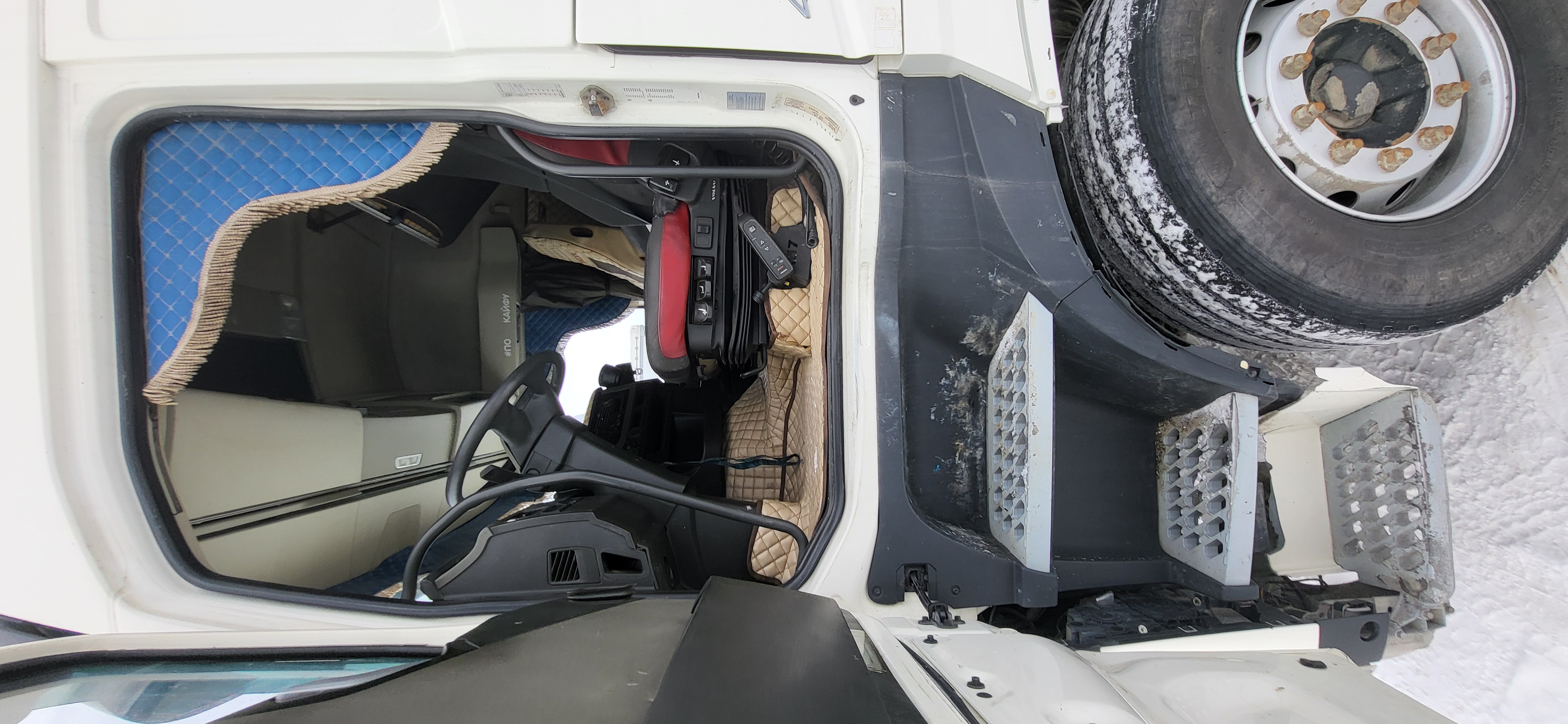 Volvo FH 4x2 Седельный тягач 2017 г. - фото 9