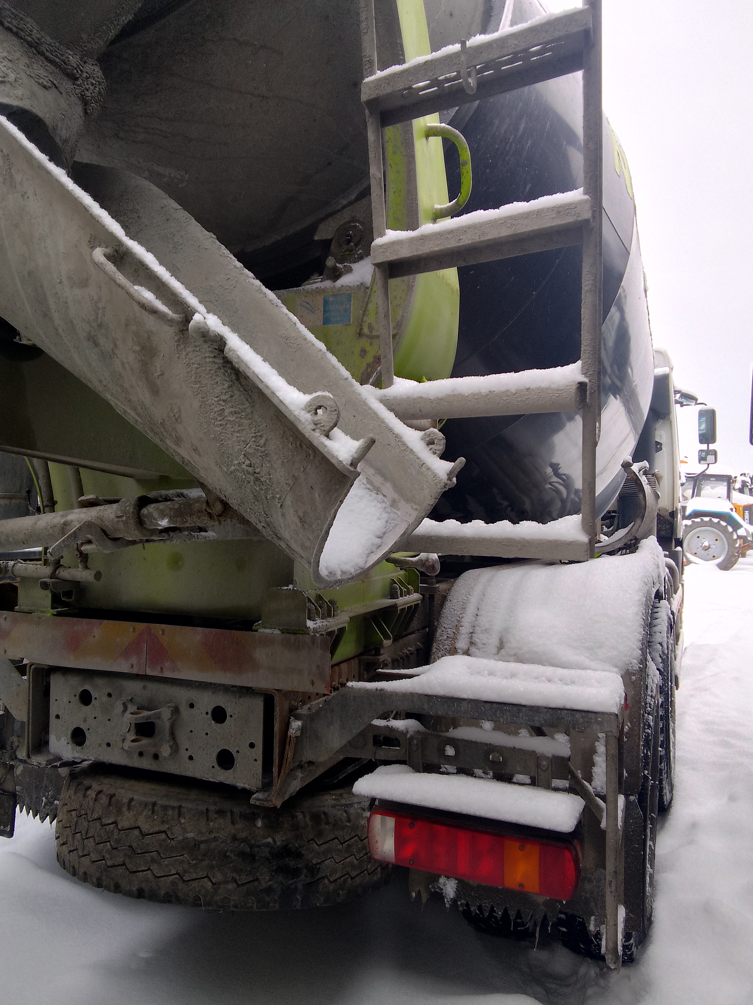 Howo ZZ* 6x4 Автобетоносмеситель 2022 г. - фото 6