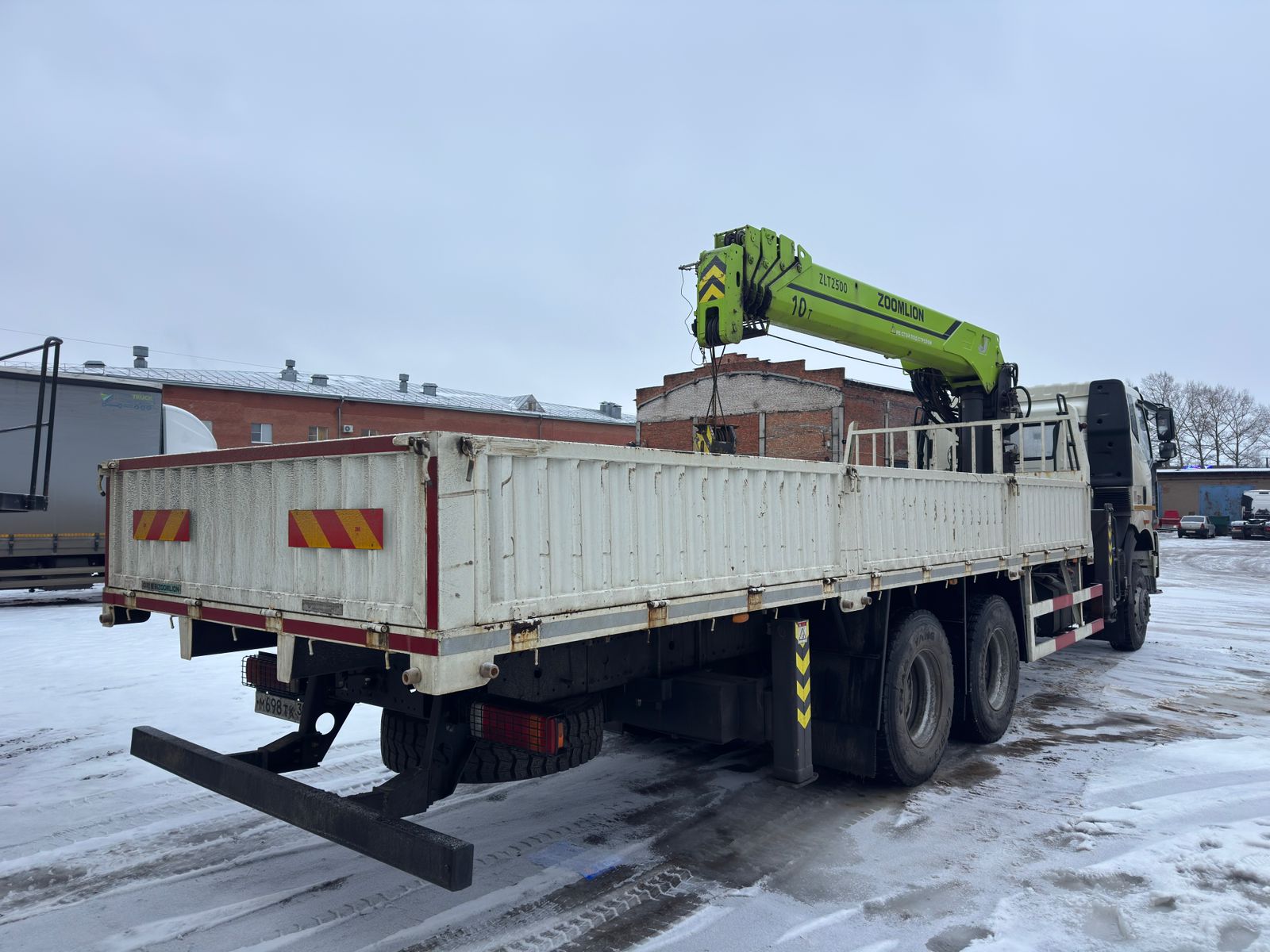 FAW J6 6x4 Бортовой с КМУ 2024 г. - фото 6