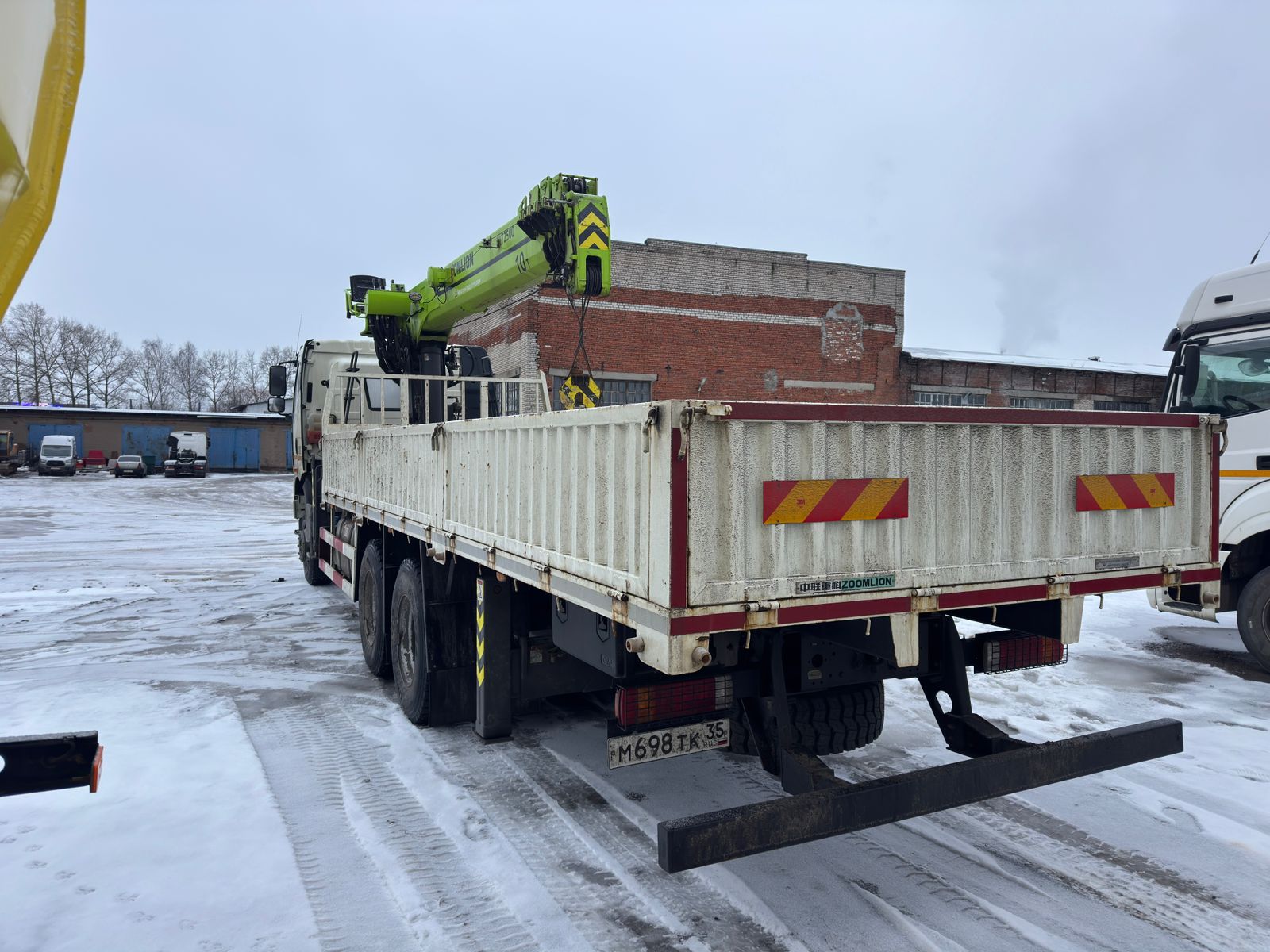 FAW J6 6x4 Бортовой с КМУ 2024 г. - фото 8