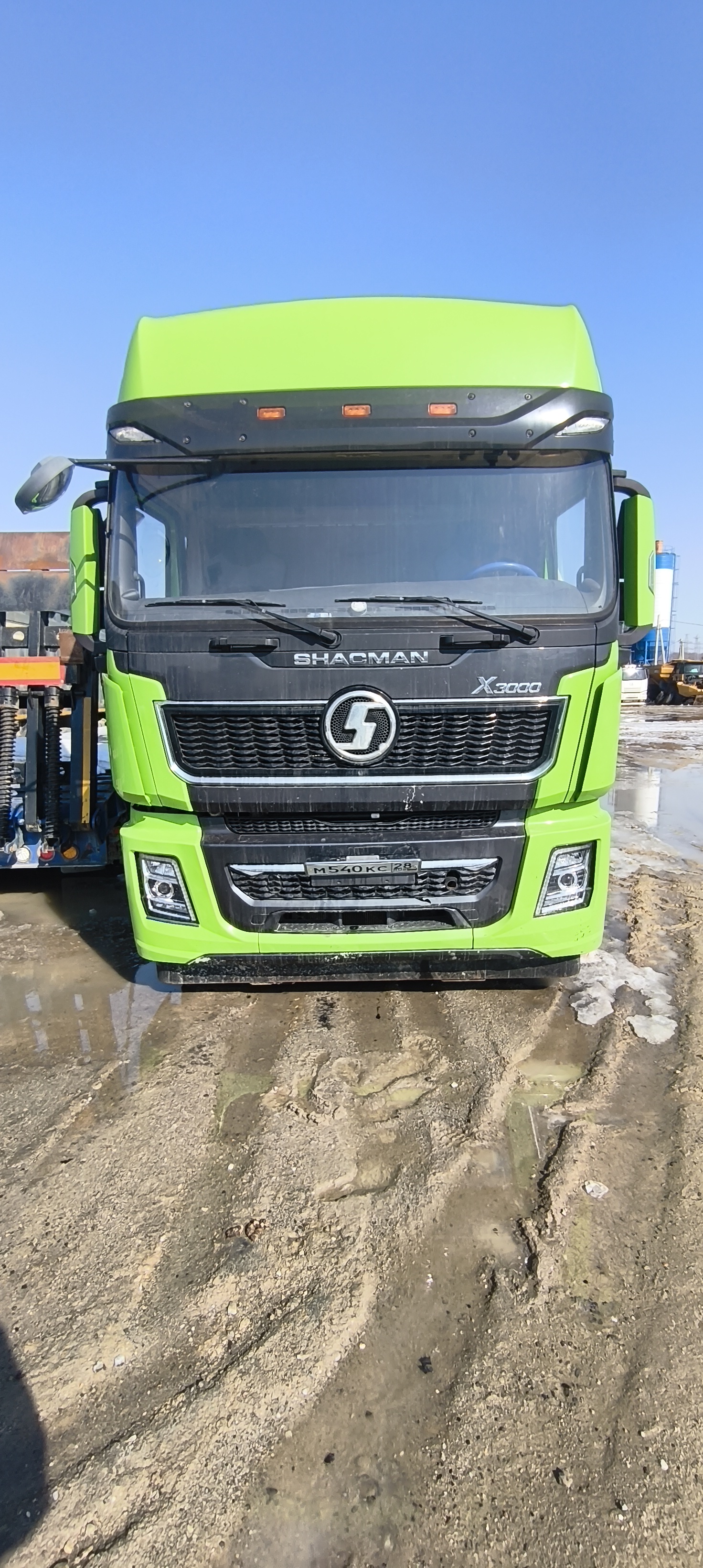 Shacman (Shaanxi) SX* 6x4 Седельный тягач 2023 г.