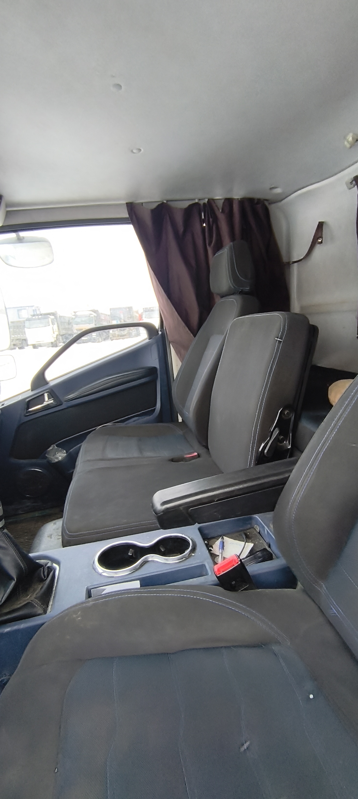 FAW Tiger V 4x2 Бортовой с КМУ 2023 г. - фото 9