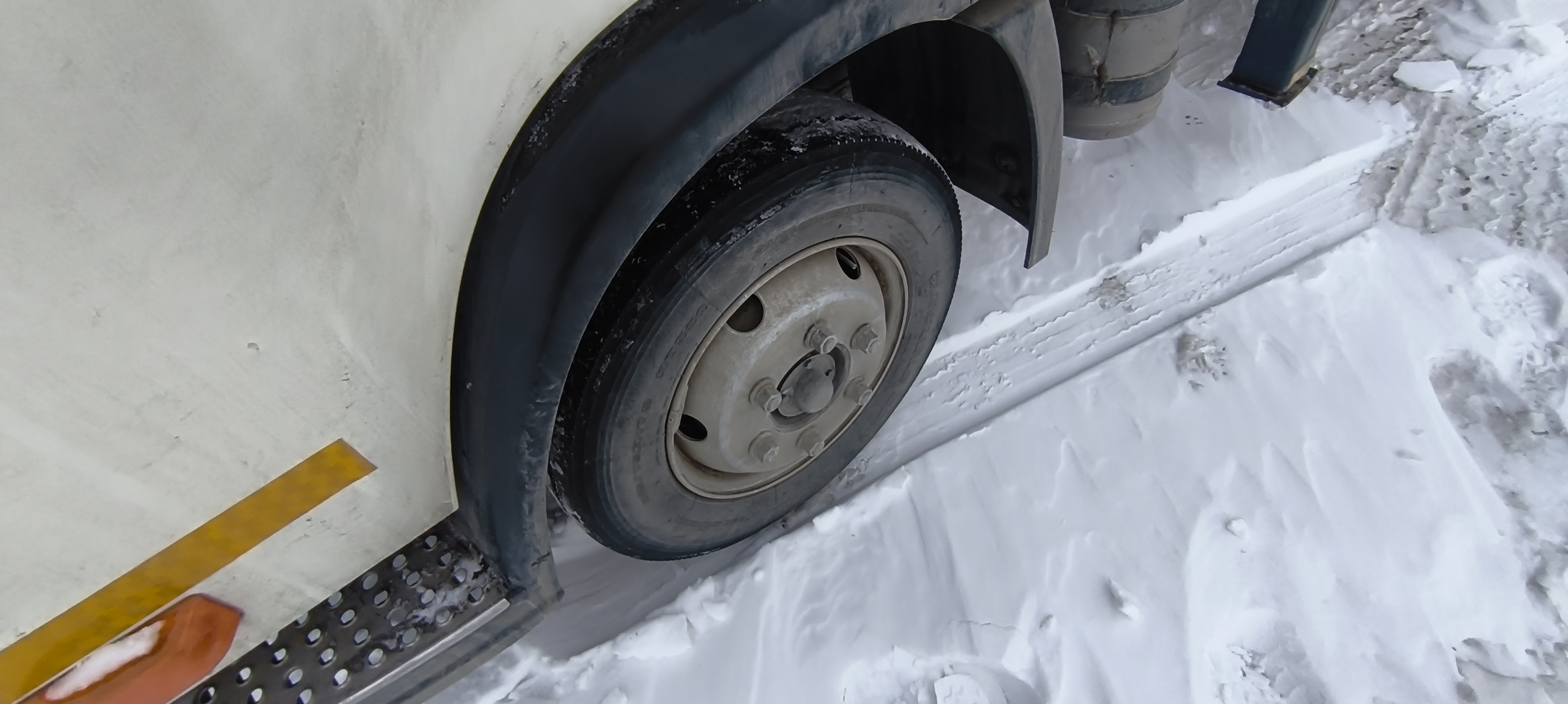 FAW Tiger V 4x2 Бортовой с КМУ 2023 г. - фото 12