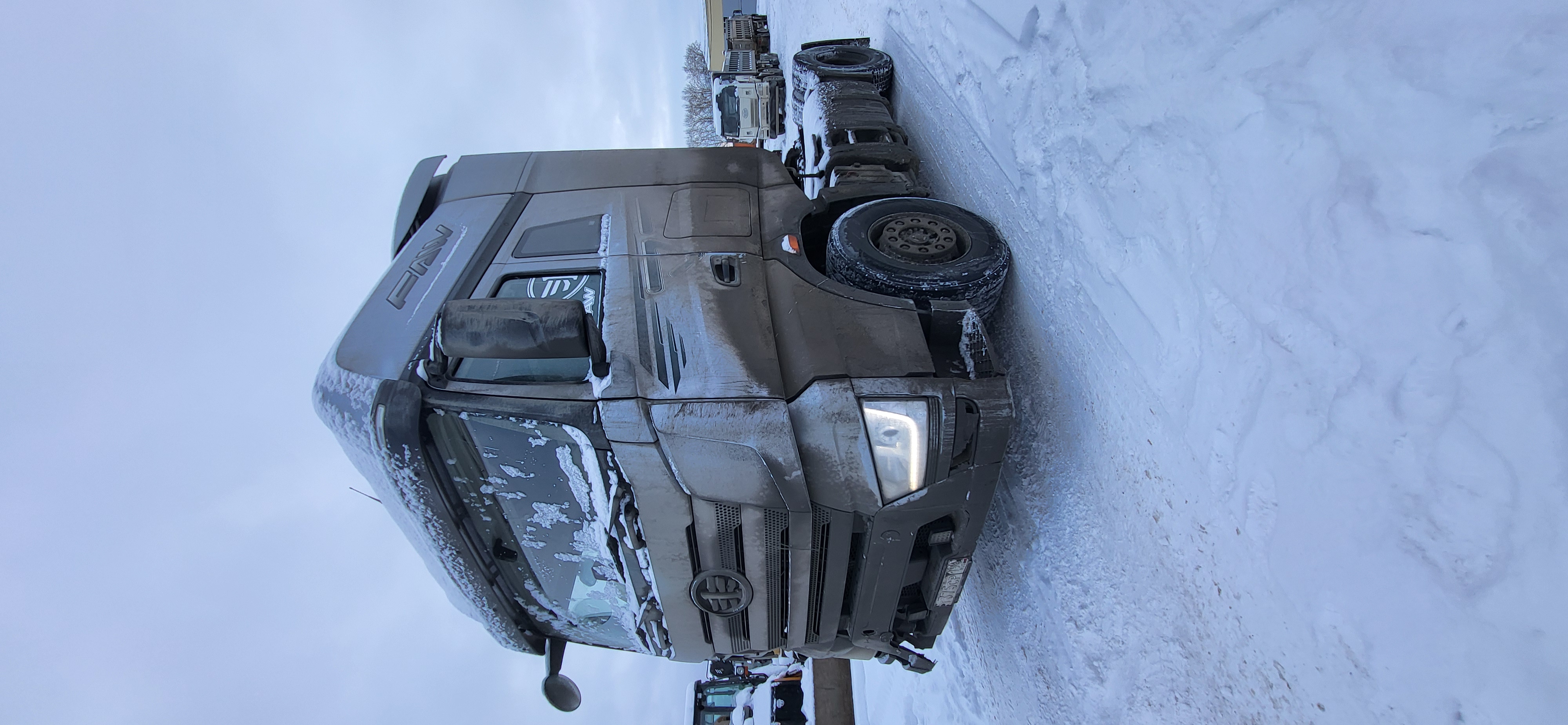 FAW J7 4x2 Седельный тягач 2023 г.