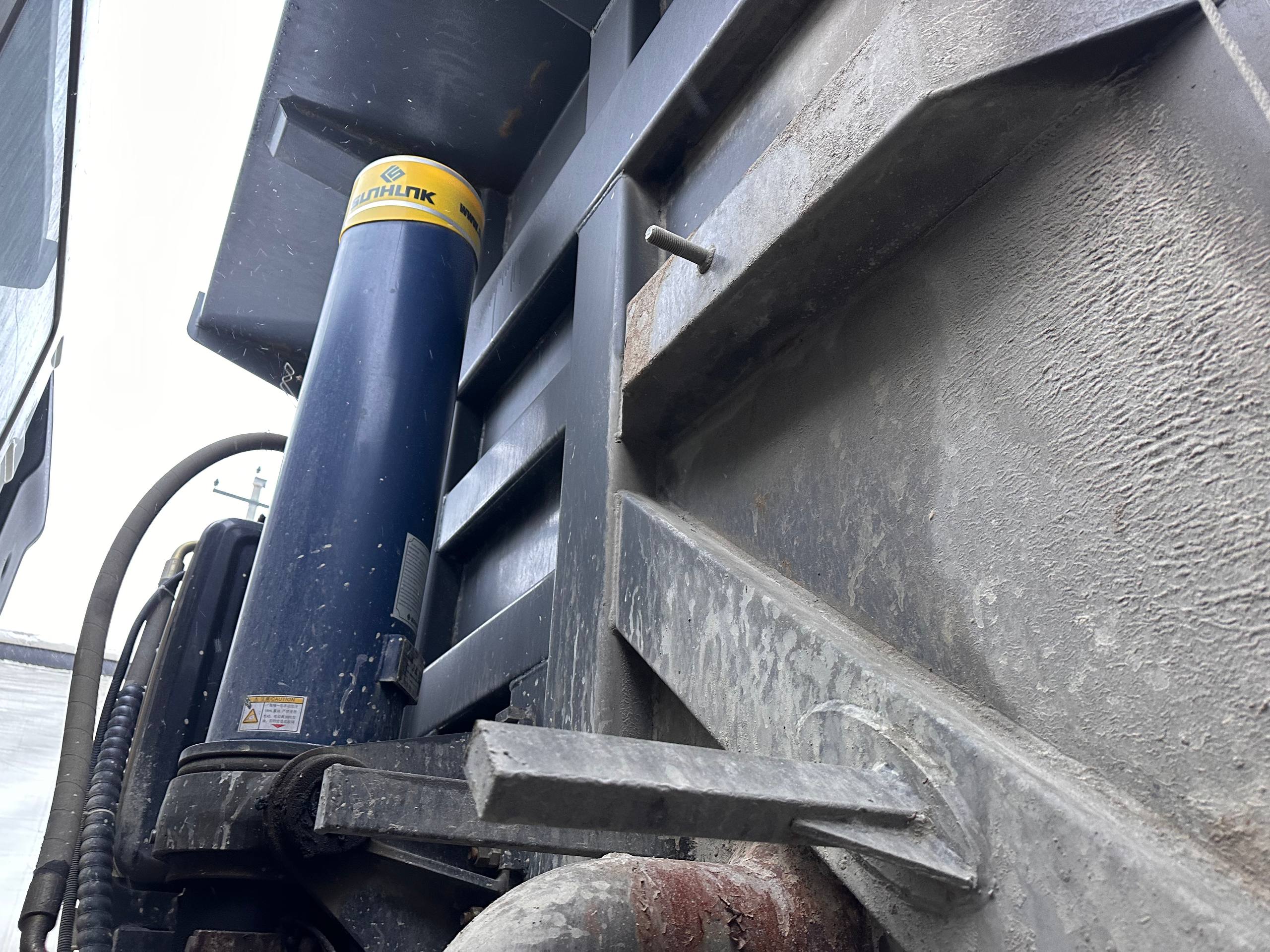 FAW J6 6x4 Самосвал 2023 г. - фото 12