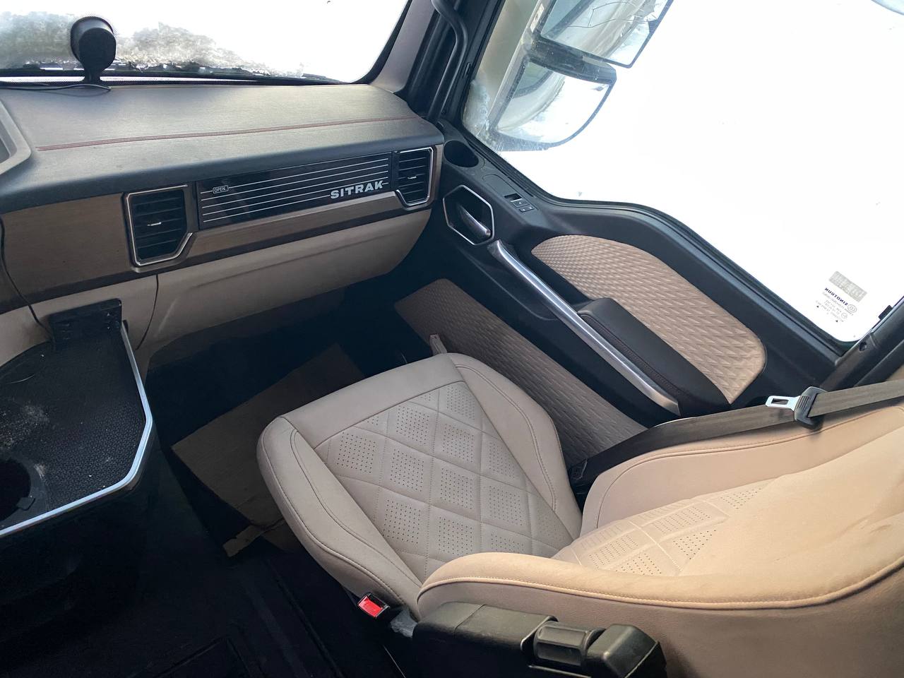 SITRAK C7H MAX 4x2 Седельный тягач 2023 г. - фото 14