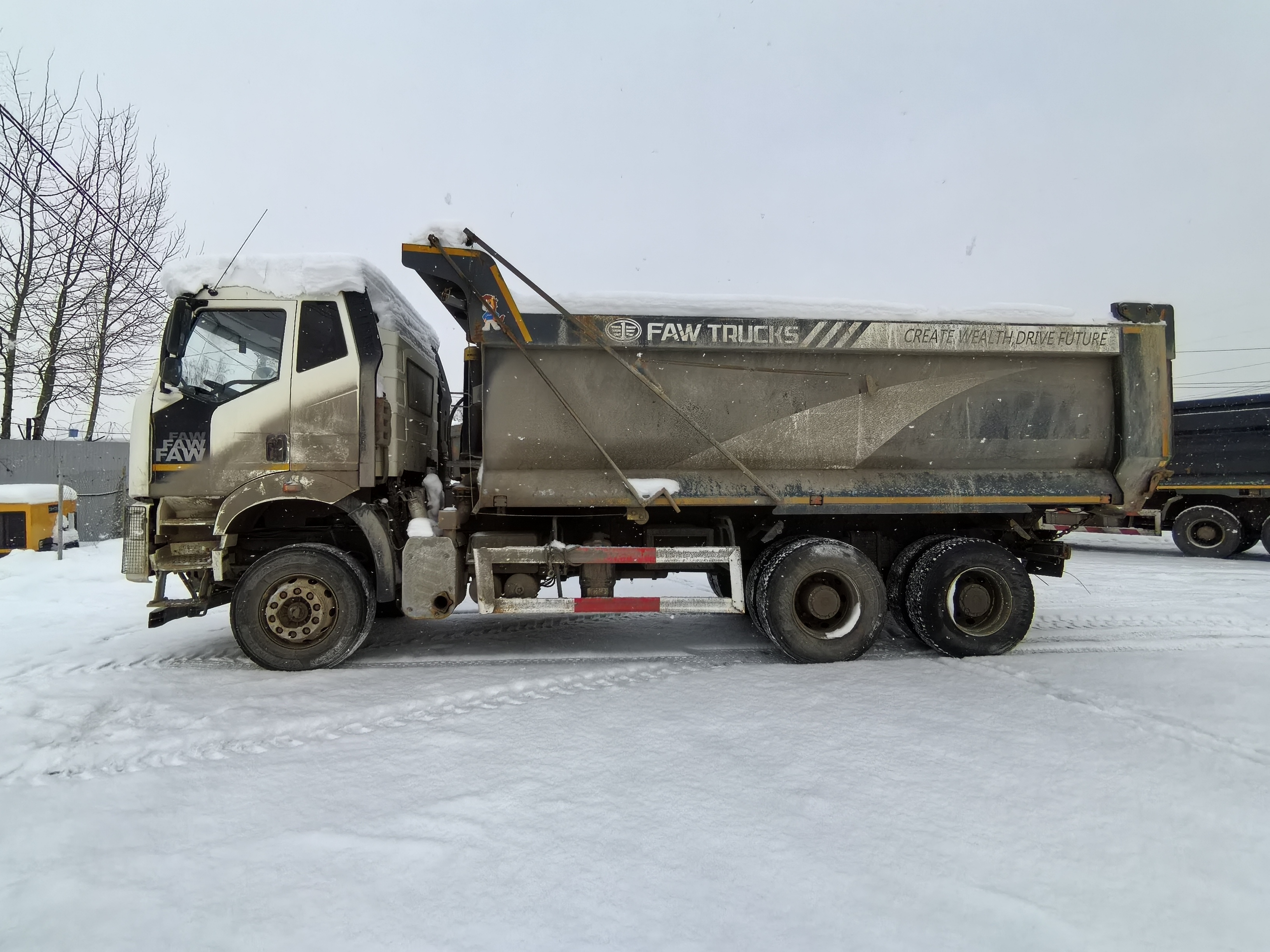 FAW J6 6x4 Самосвал 2023 г. - фото 4