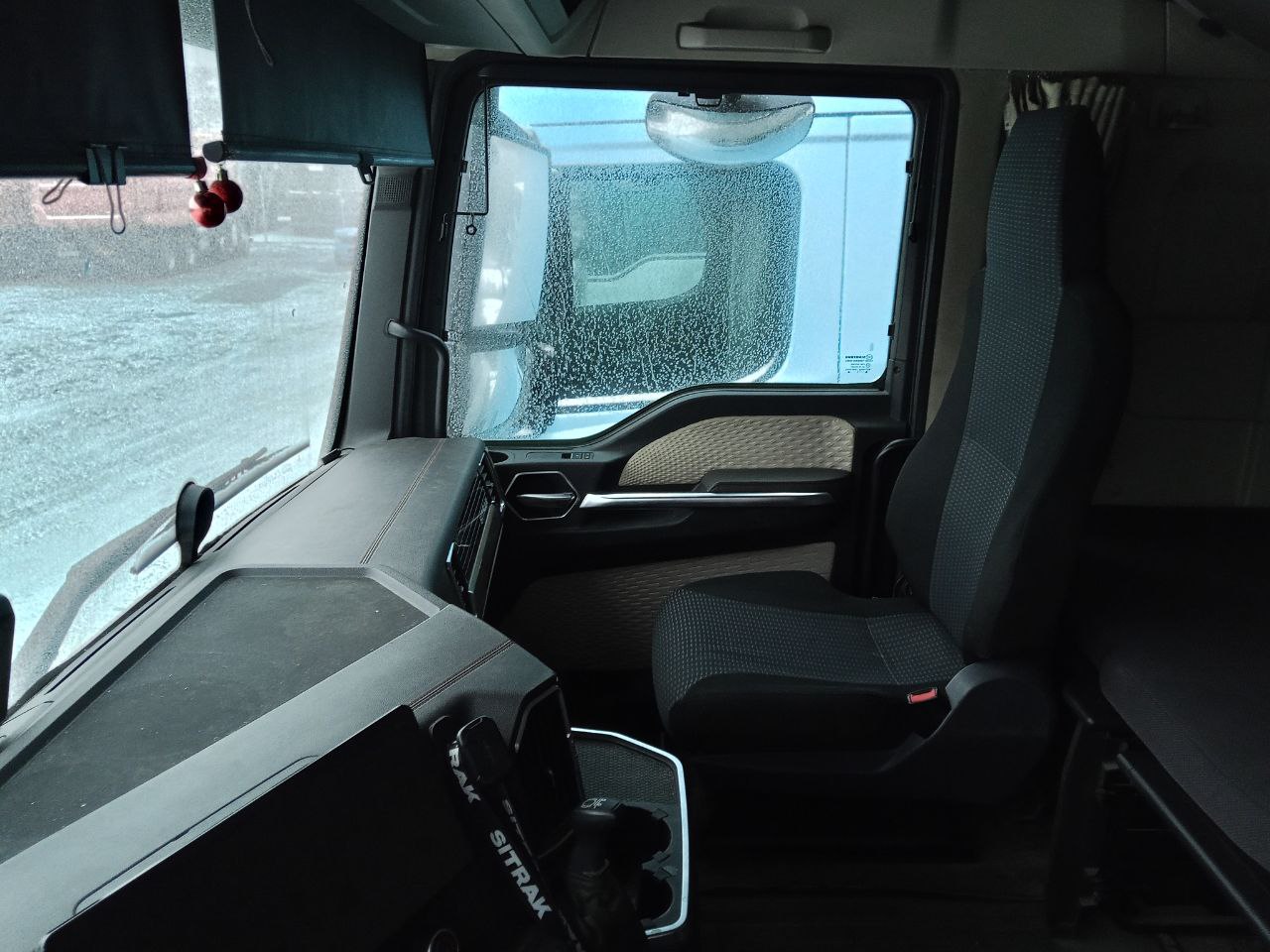 SITRAK C7H 4x2 Седельный тягач 2023 г. - фото 9