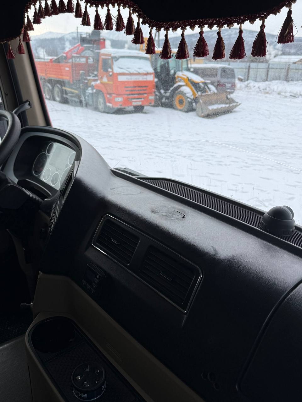 Howo T5G 6x4 Самосвал 2022 г. - фото 12