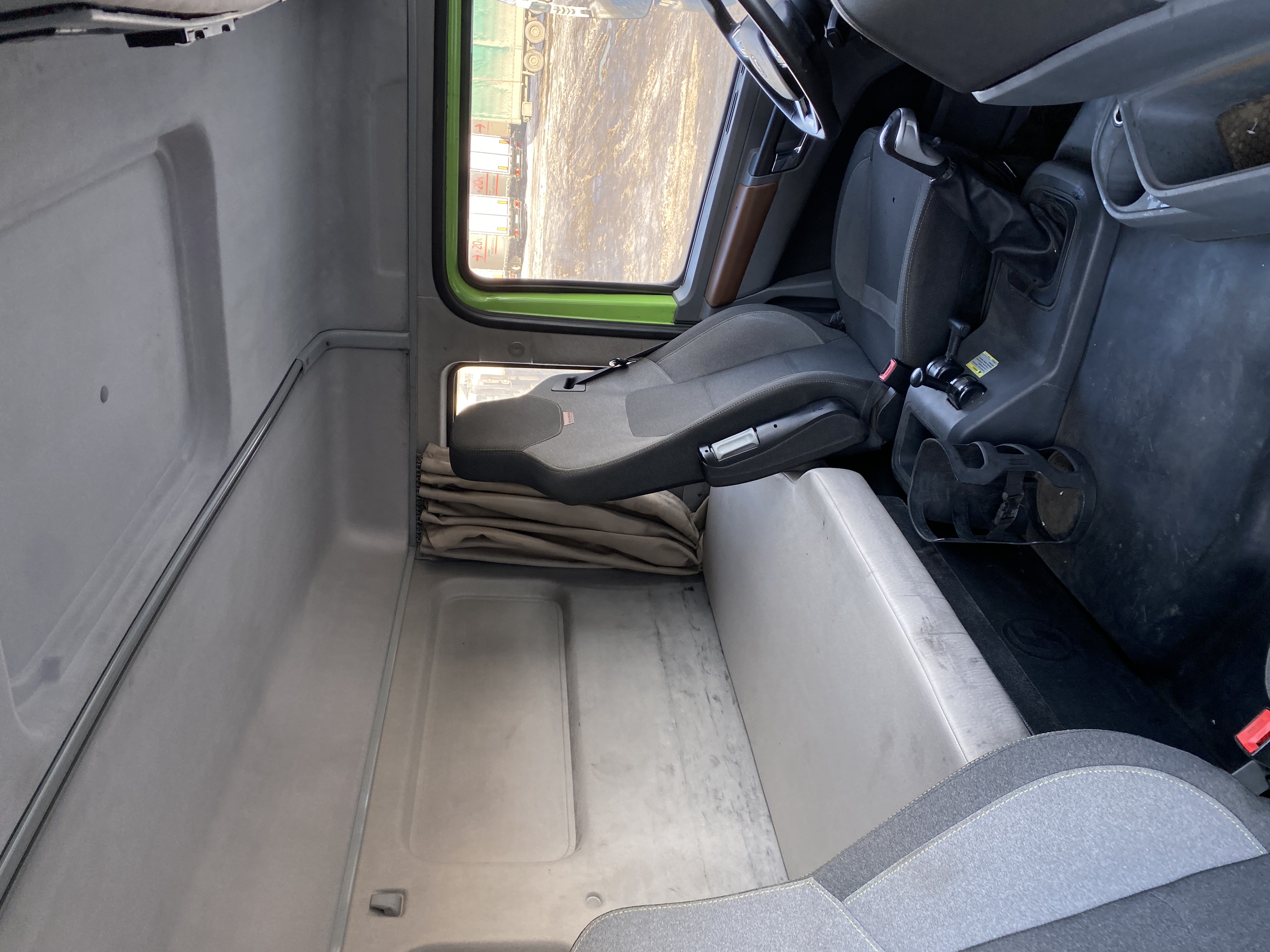 Shacman (Shaanxi) SX* 8x4 Самосвал 2023 г. - фото 12