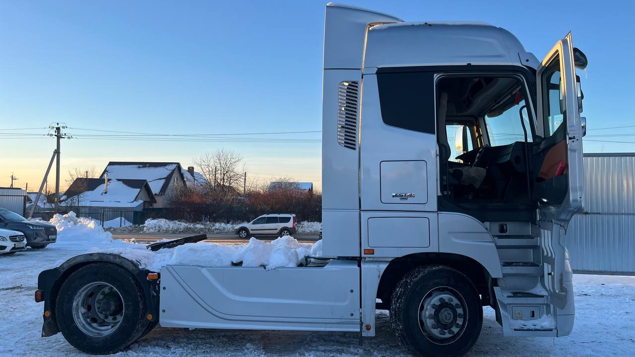 Foton AUMAN 4x2 Седельный тягач 2023 г. - фото 3