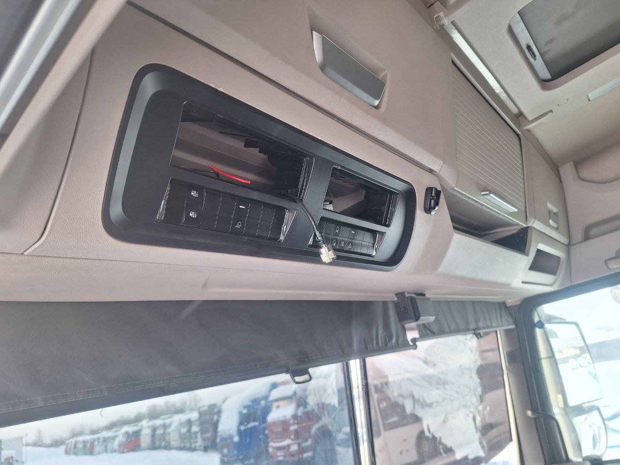 SITRAK C7H 4x2 Седельный тягач 2023 г. - фото 9