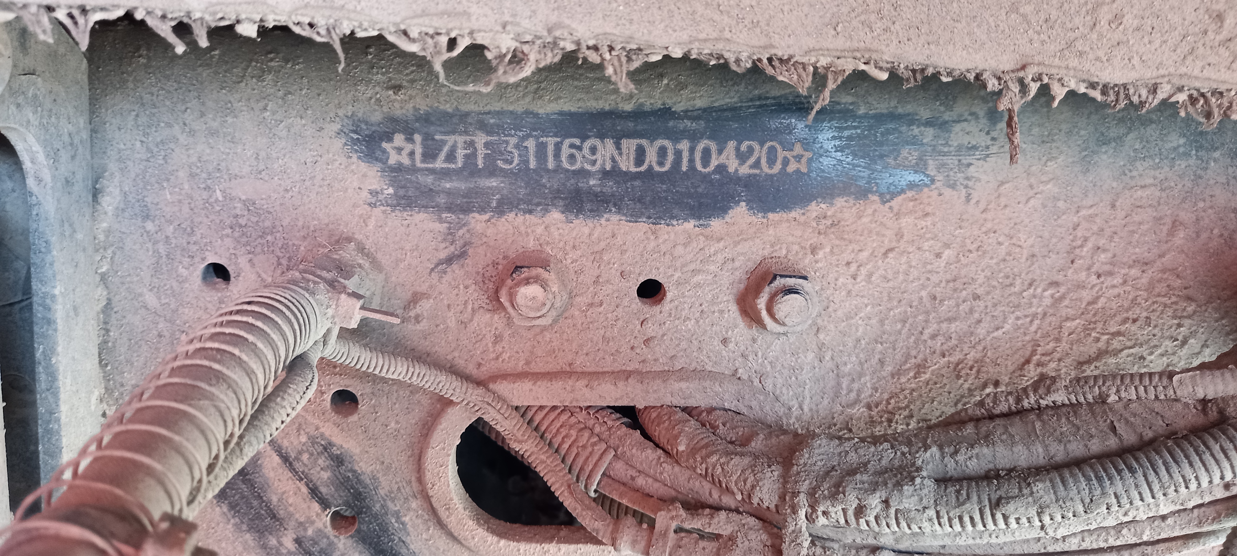 HONGYAN 908 8x4 Самосвал 2022 г. - фото 9