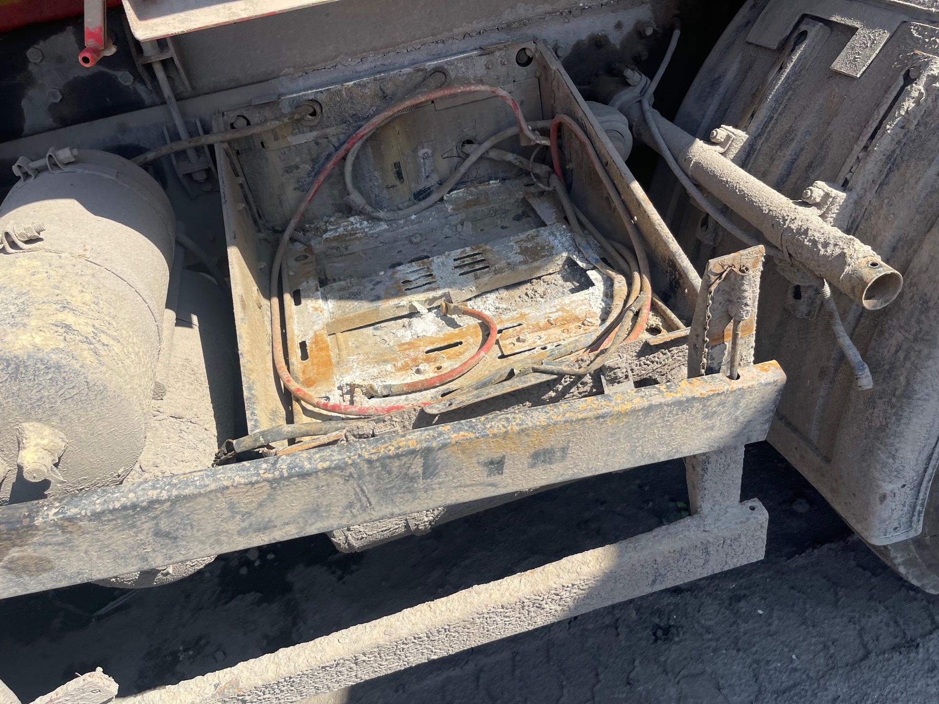 МАЗ 6516 8x4 Самосвал 2021 г. - фото 12