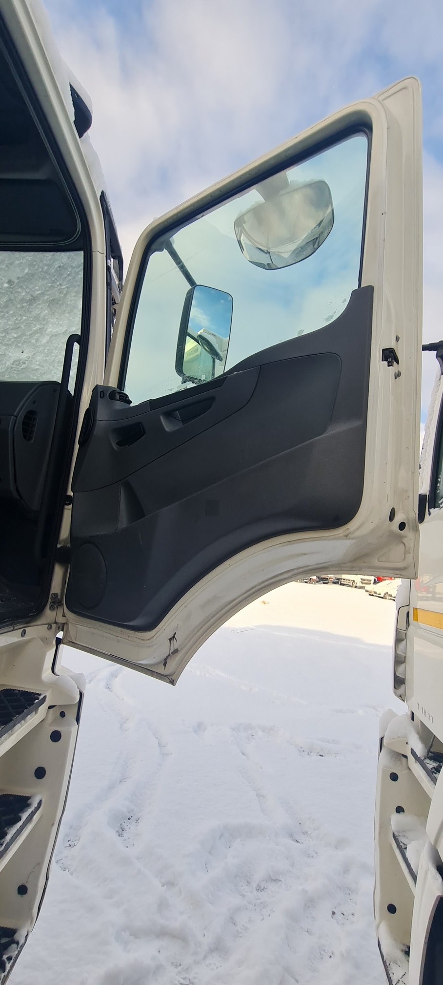 Рефрижератор на ш.КАМАЗ 5325 2022 г. - фото 12