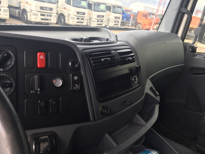 Седельный тягач КАМАЗ 5490-892-DC (газодизель) 2019 г. - фото 11