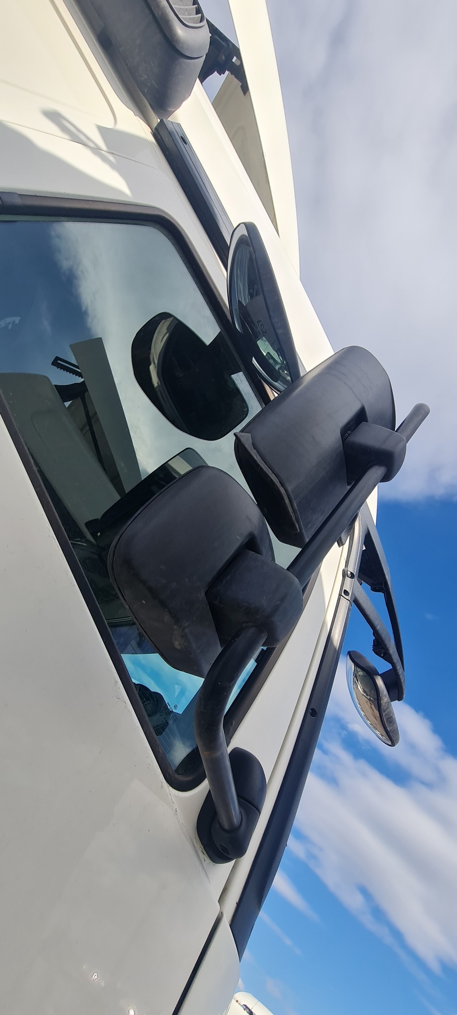 Седельный тягач КАМАЗ 5490-80802-90(5P) (СПГ) 2021 г. - фото 4