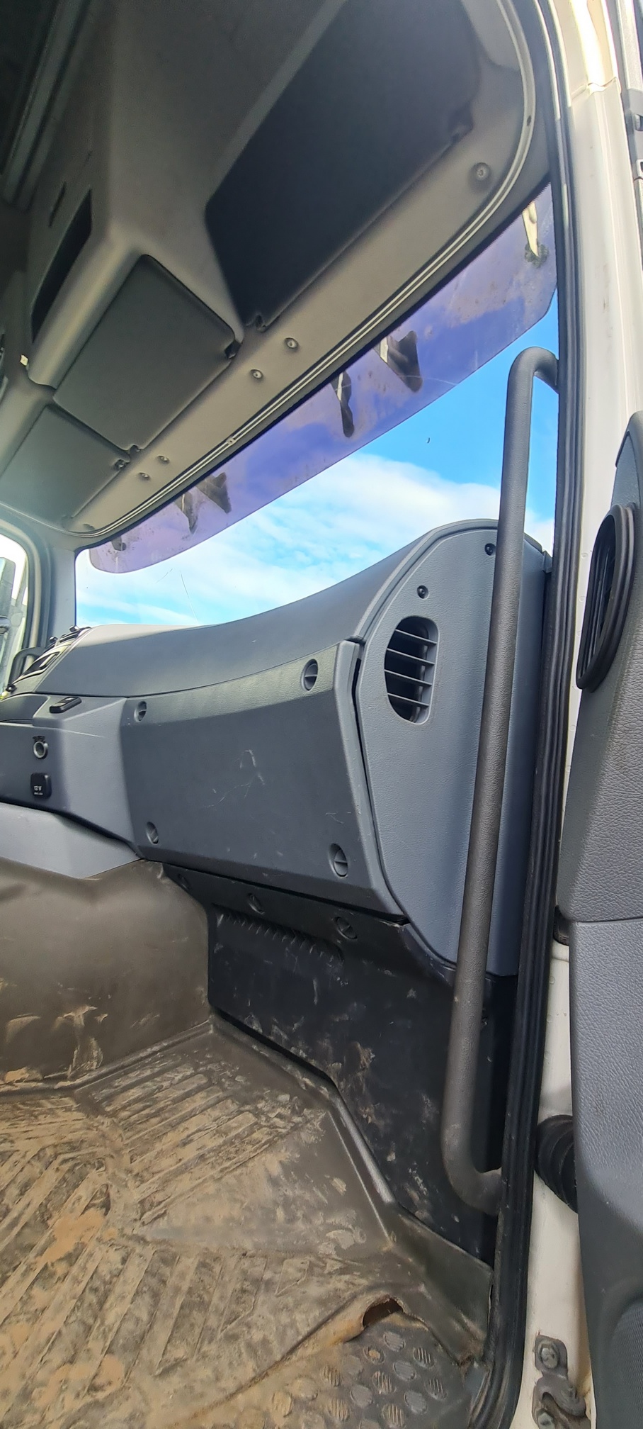 Седельный тягач КАМАЗ 5490-80802-90(5P) (СПГ) 2021 г. - фото 8