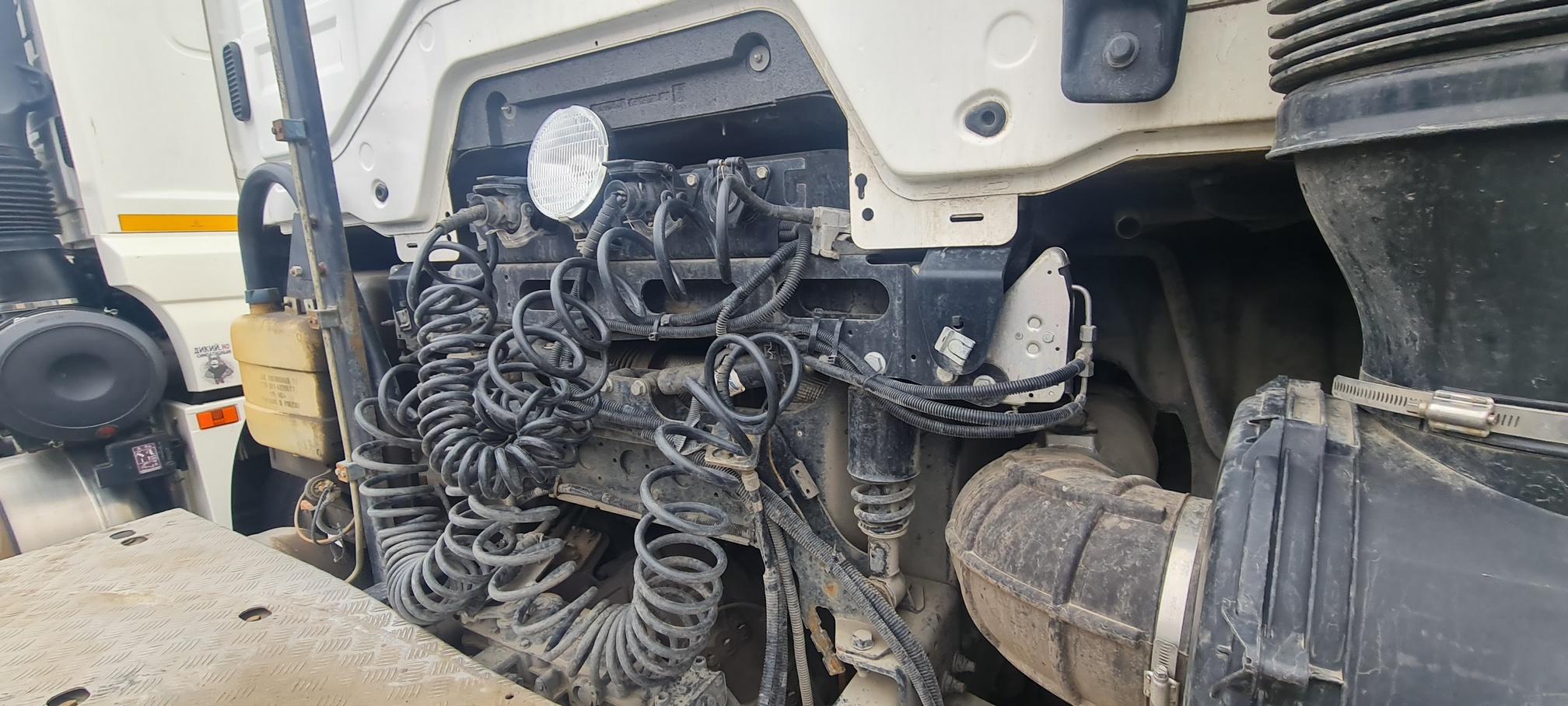 Седельный тягач КАМАЗ 5490-80802-90(5P) (СПГ) 2021 г. - фото 17