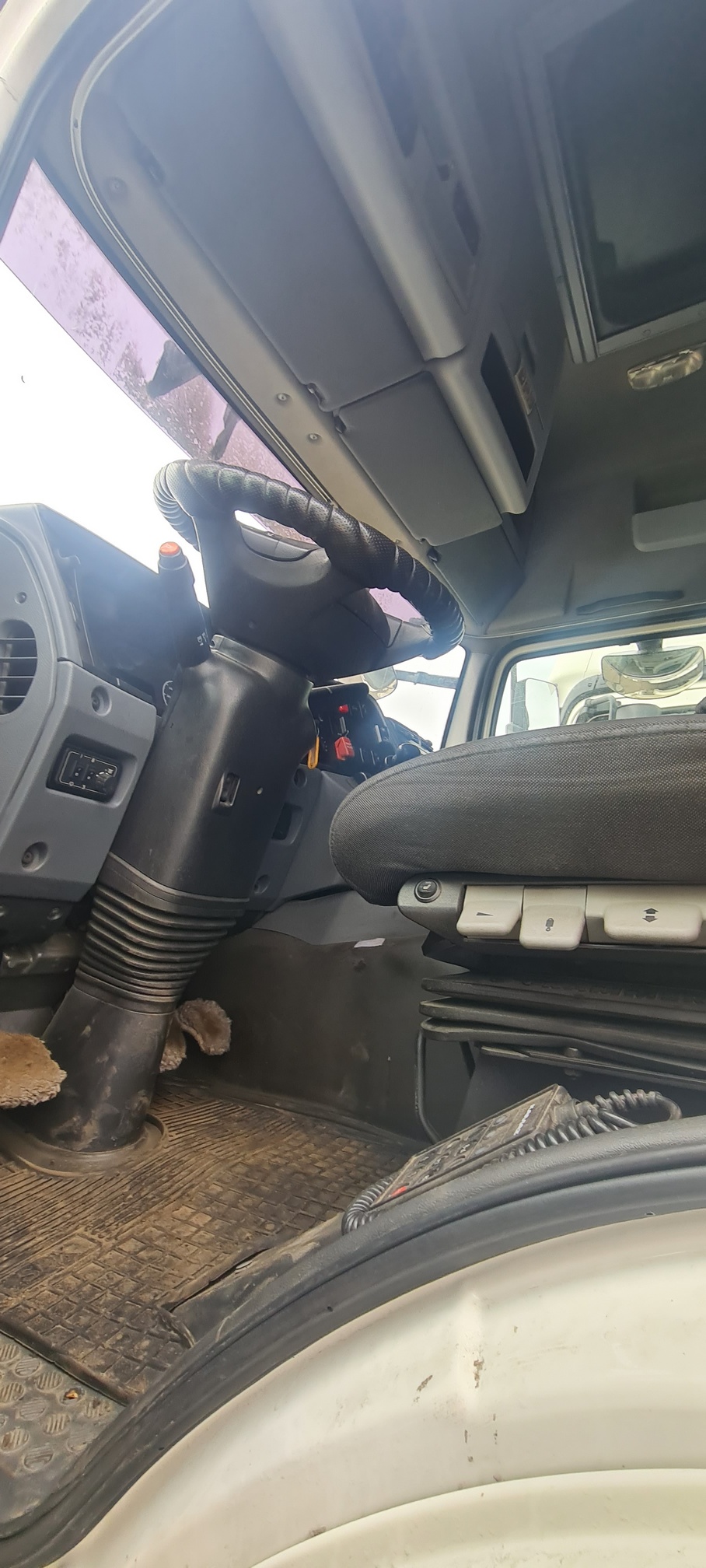 Седельный тягач КАМАЗ 5490-80802-90(5P) (СПГ) 2021 г. - фото 31